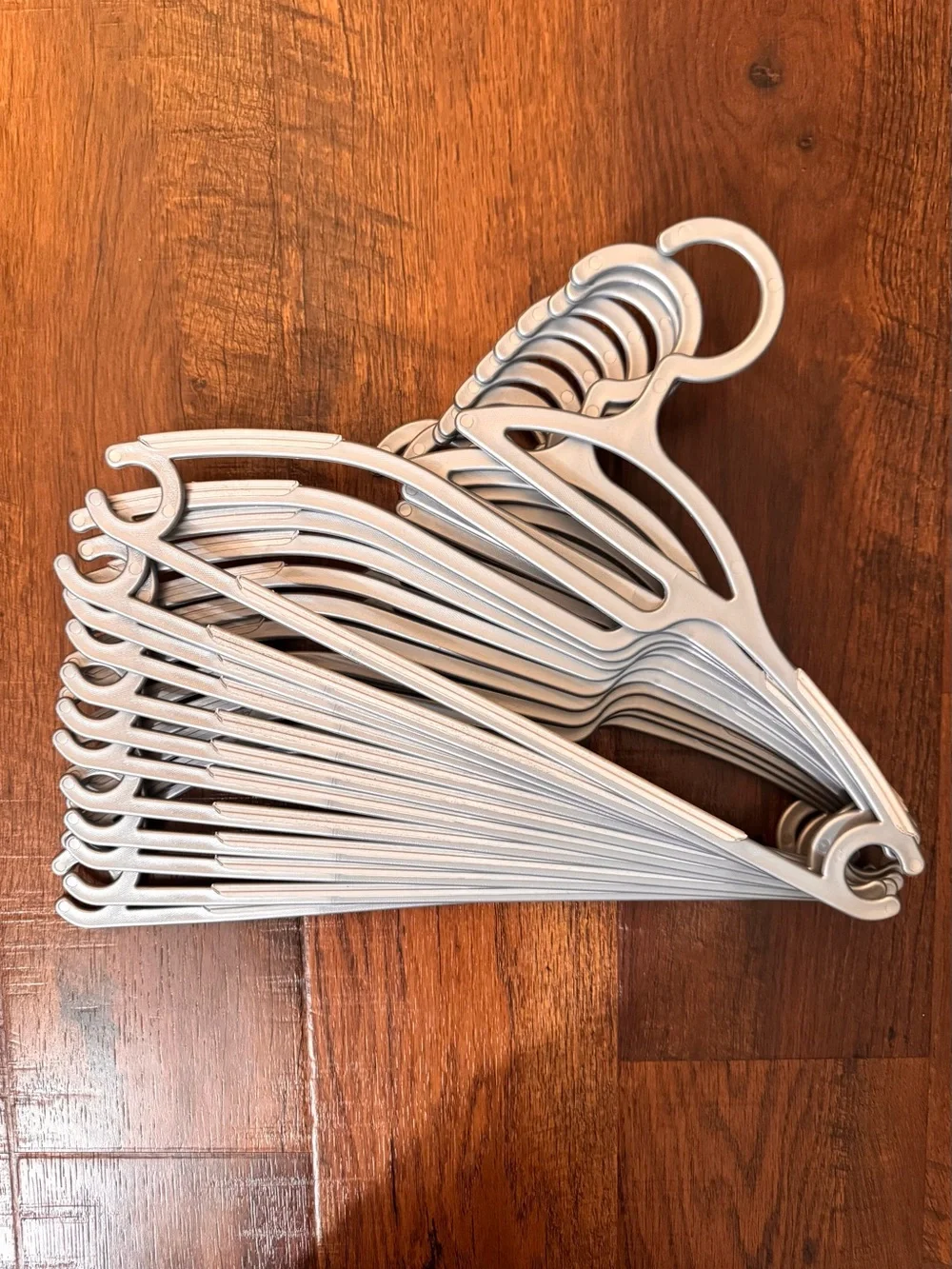 12 versatile hangers with nonslip grips